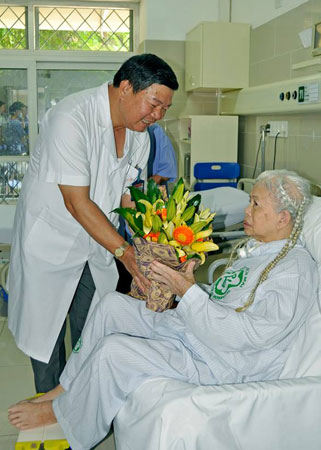 ha-than-nhiet-cuu-benh-nhan-8772-1450070227.jpg ha-than-nhiet-cuu-benh-nhan-8772-1450070227.jpg