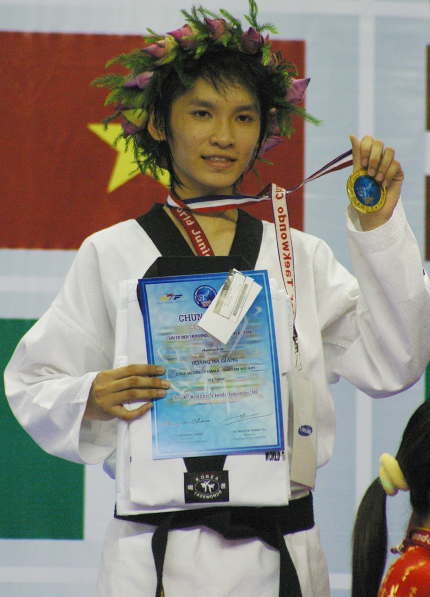 hoang-ha-giang-mac-lupus-ban-d-9765-4939-1449558499.jpg