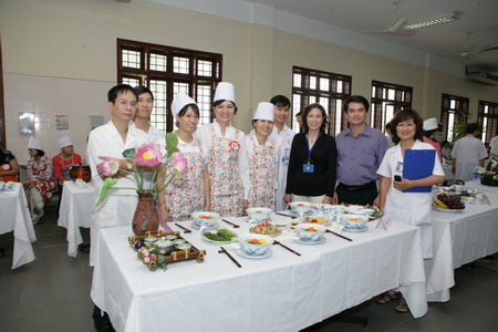 hoi_thi_nau_an_2009_bvbm_1.jpg