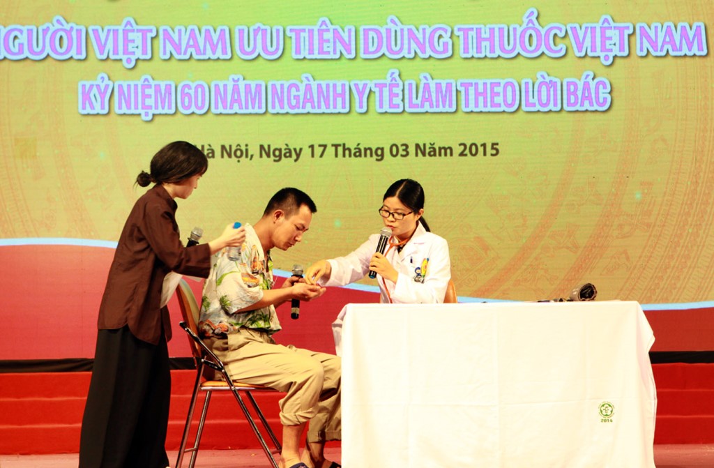 hoi_thi_nguoi_viet_dung_thuoc_viet_bach_mai_3.jpg