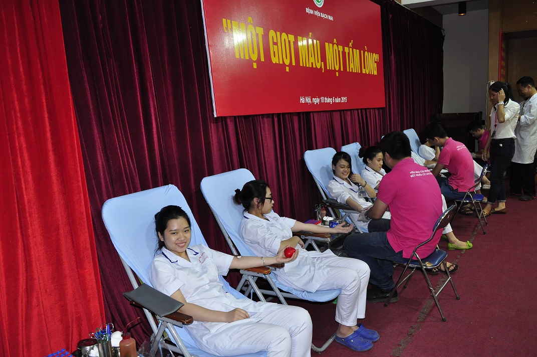 hien_mau.jpg hien_mau.jpg