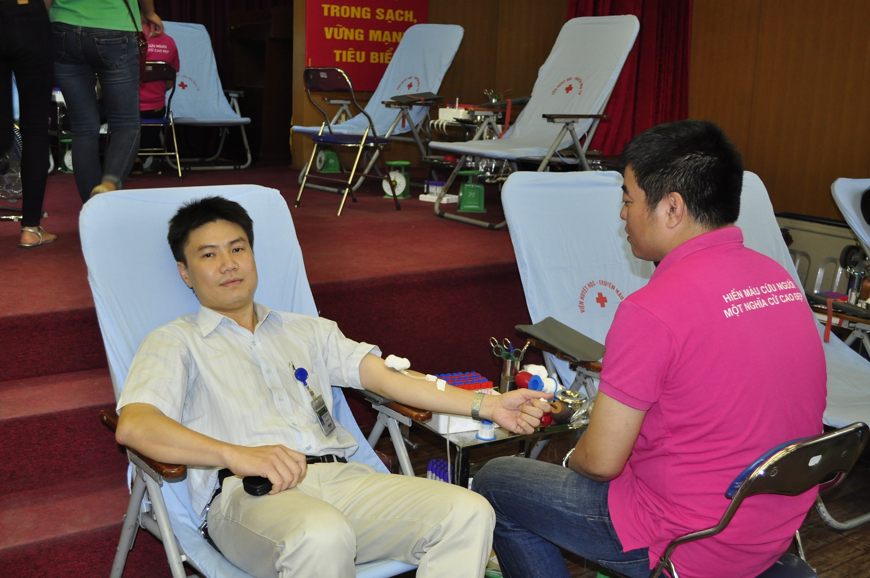 hien_mau_3.jpg hien_mau_3.jpg