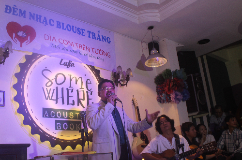 bac_si_hat.jpg bac_si_hat.jpg