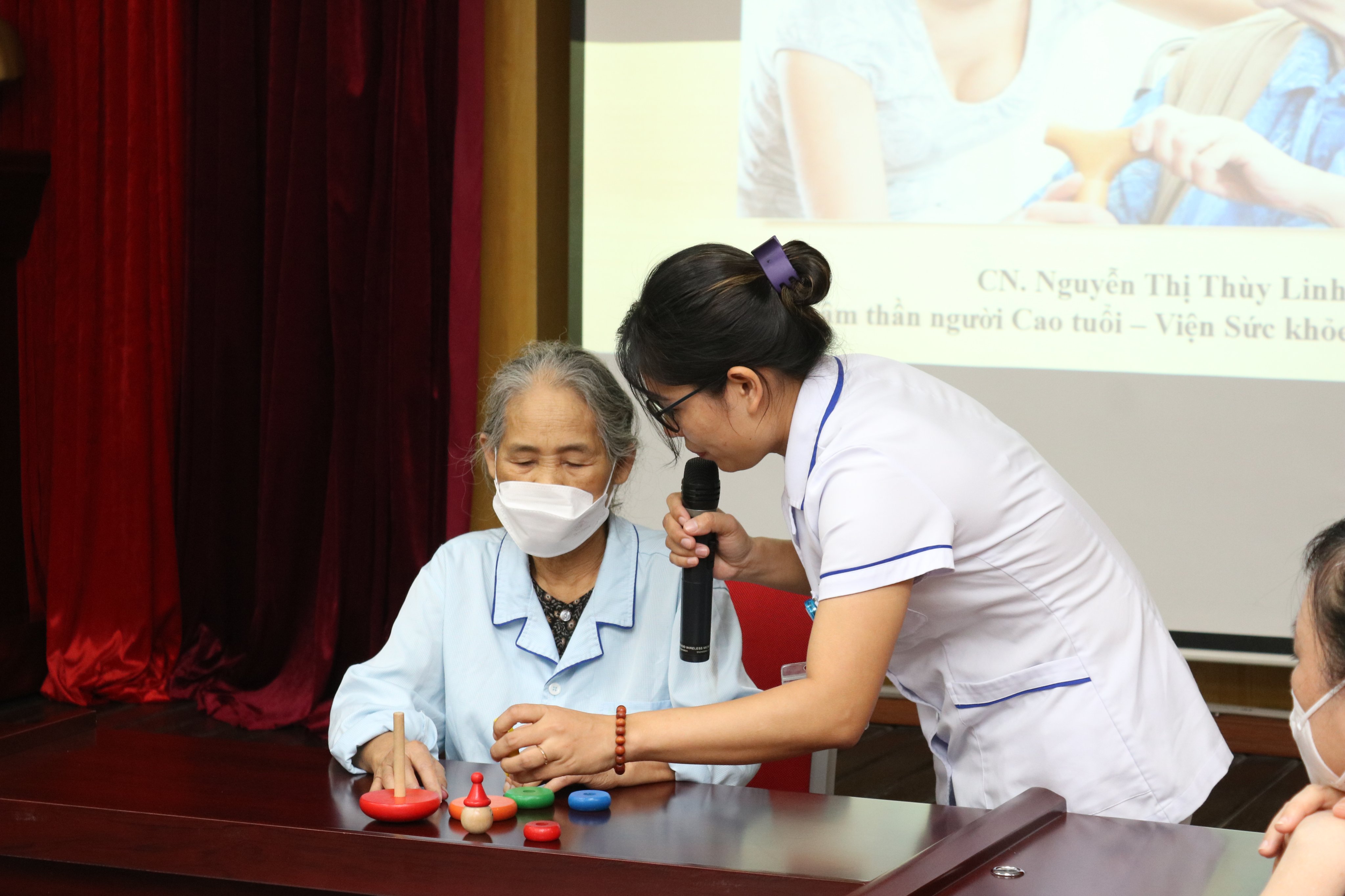 fa95dce1a8606a3e3371