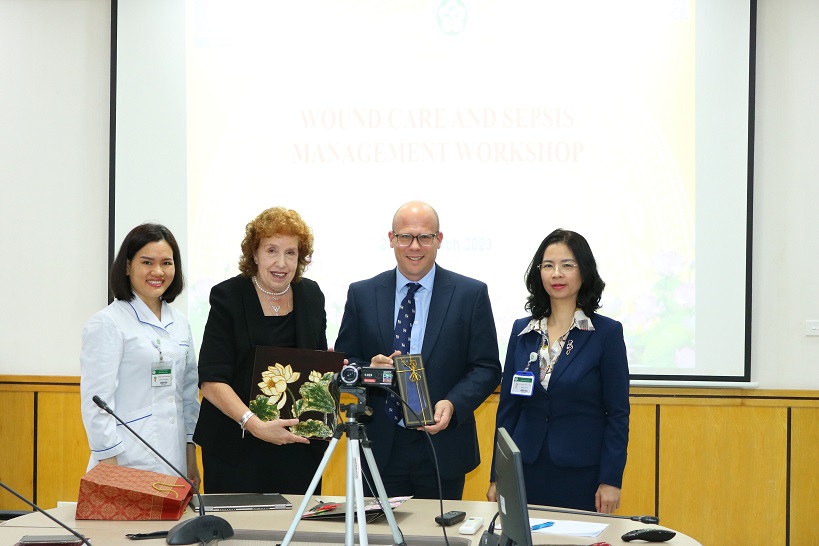 z4215708430378 0ed5022a412449f75fcfa563552f43c7