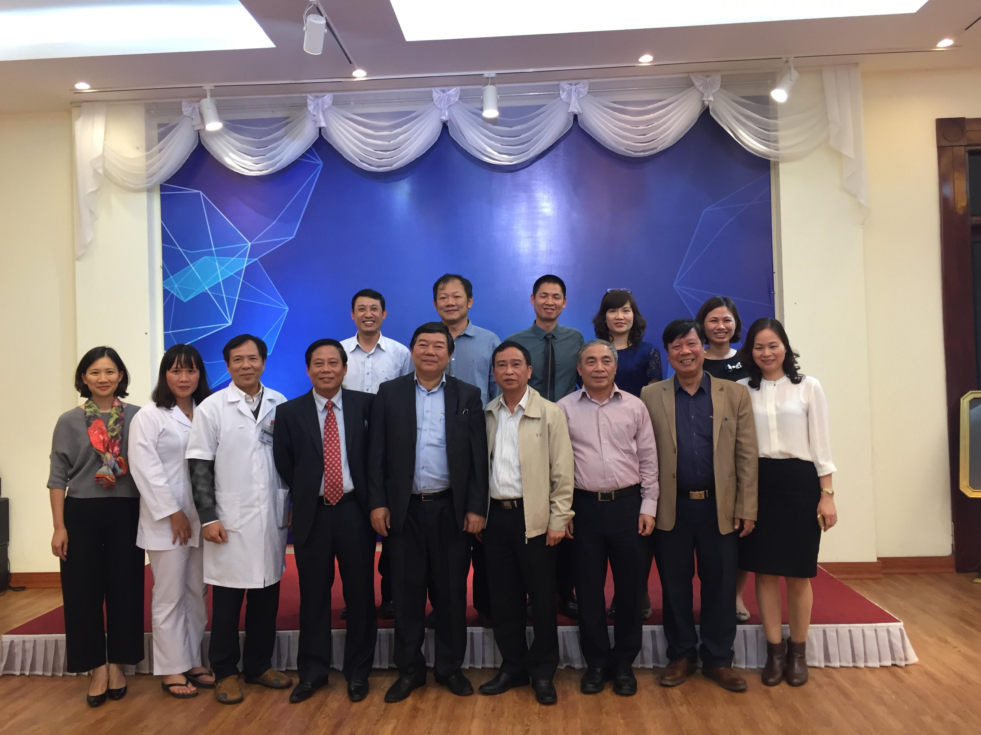 clb-giam-doc.jpg - 700 kb