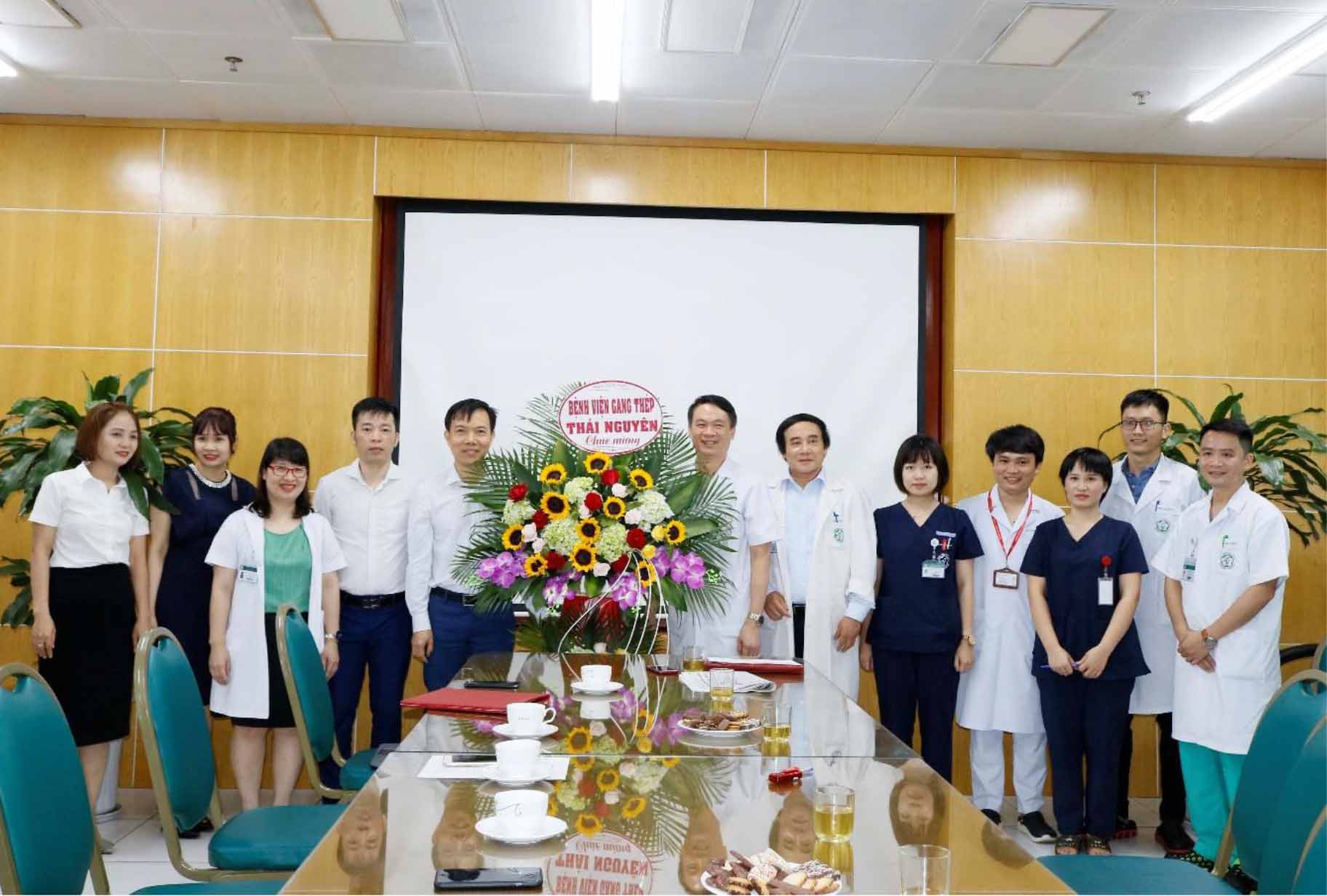 Chia tay BN Luu Thai Nguyen Q3B 1