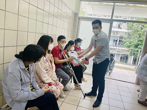 bd79fbcf2221e37fba303