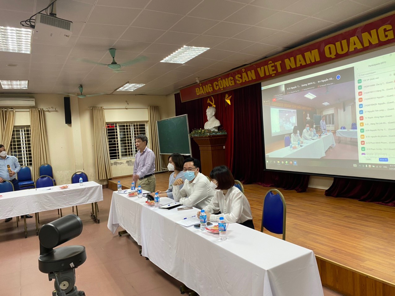 13417024a1836edd3792