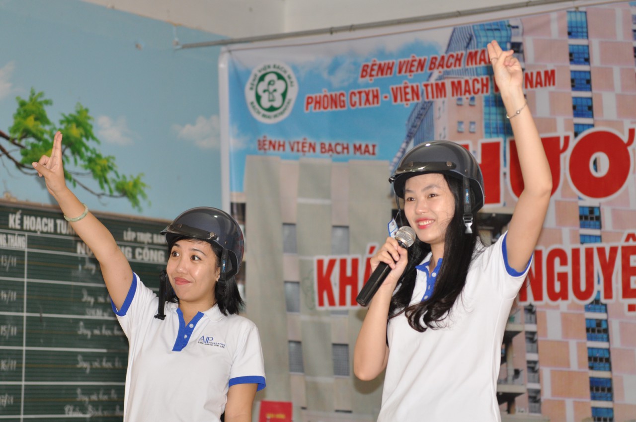 huong dan cac chau doi mu bao hiem