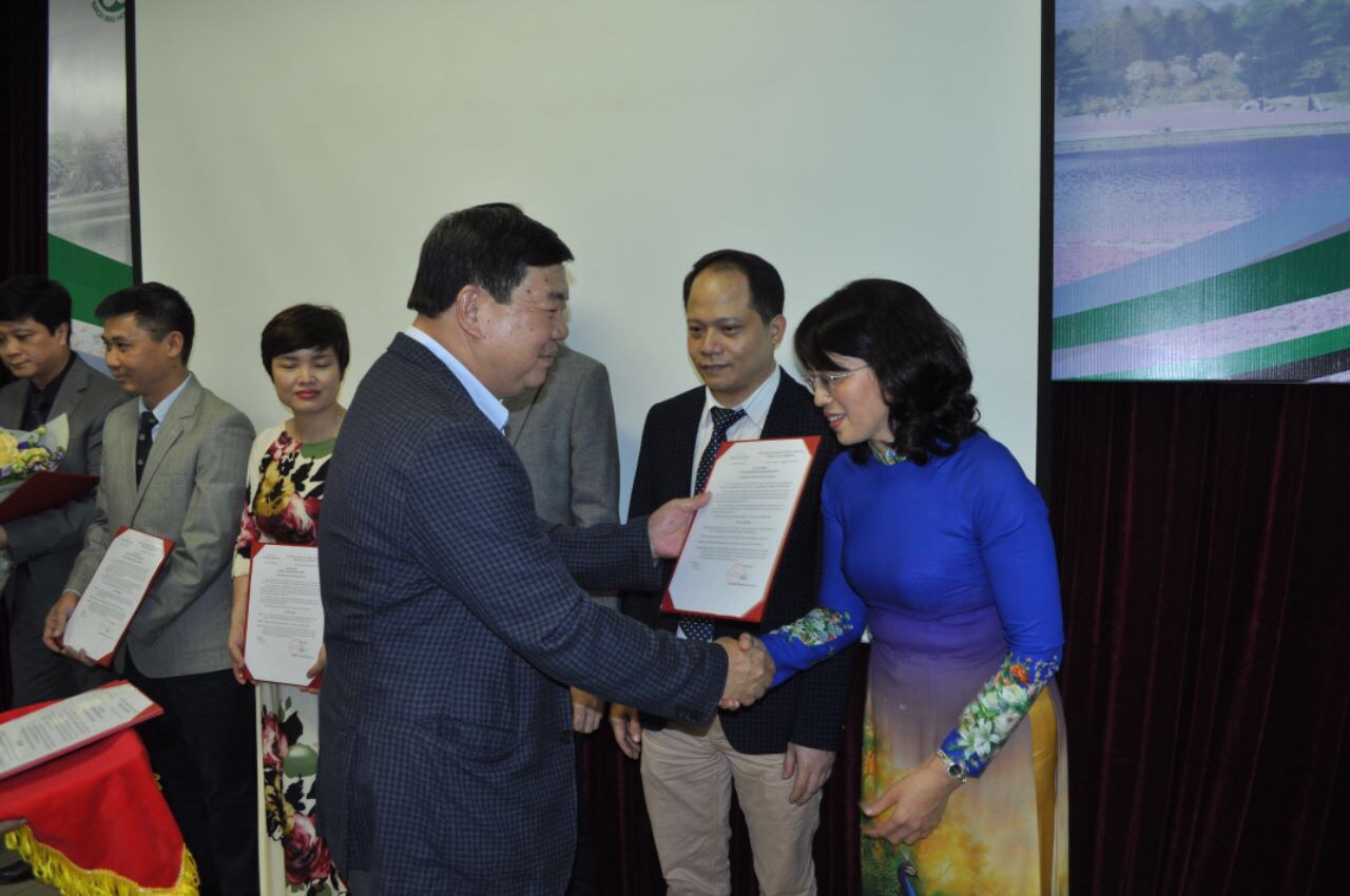 z1140223788684 002369a6e56ed76db9832578fffb64bc