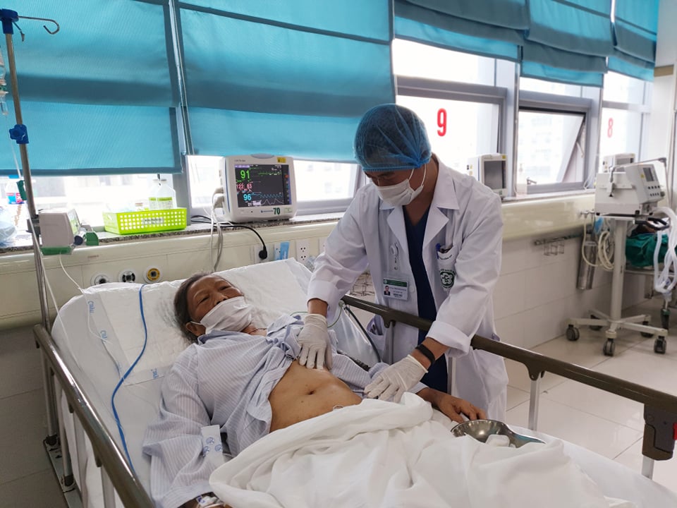 bs Thanh tham kham cho bn sau mo