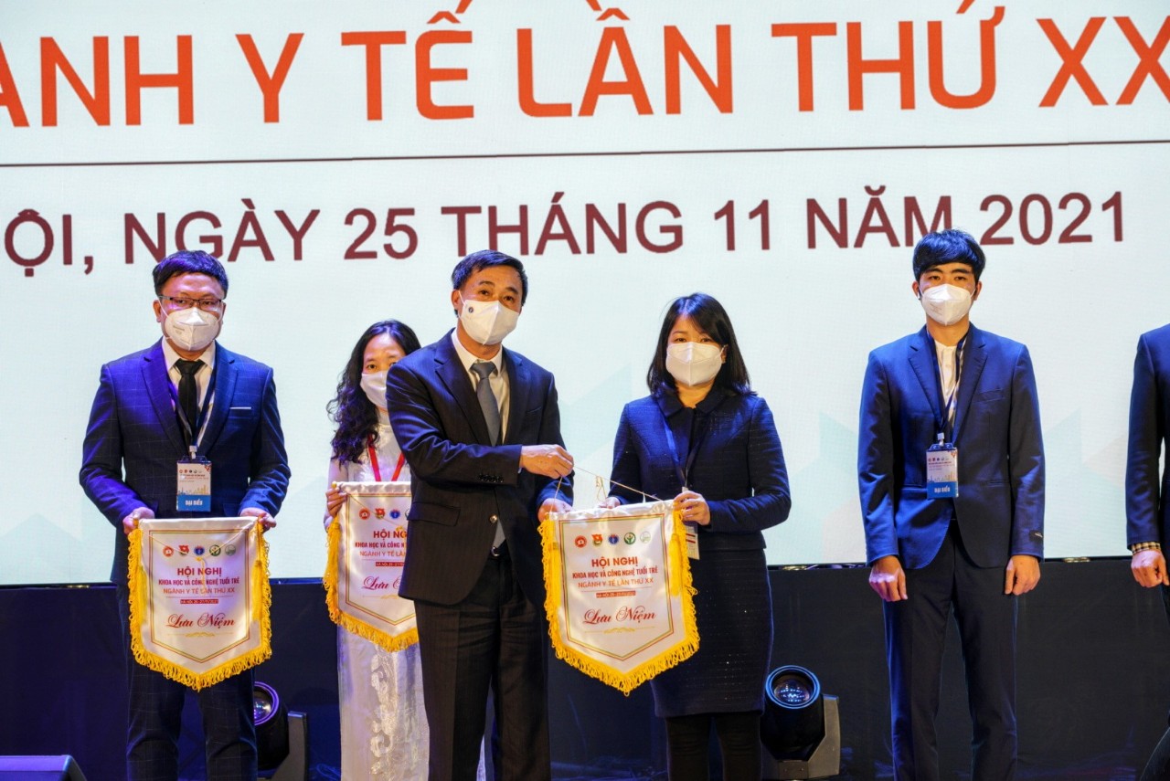 b7ff2021de2c15724c3d