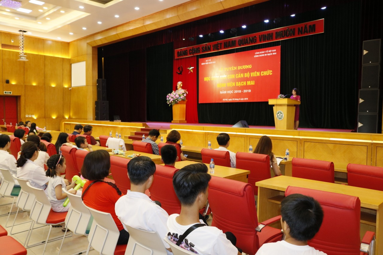 PGS Nguyen Mai Hong CTCD bao cao thanh tich cua cac chau