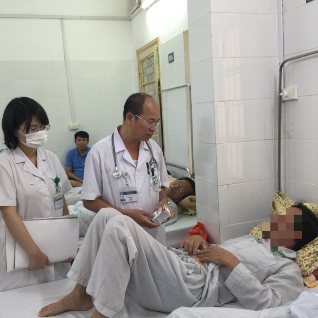 bs cuong kham cho bn vg c 1