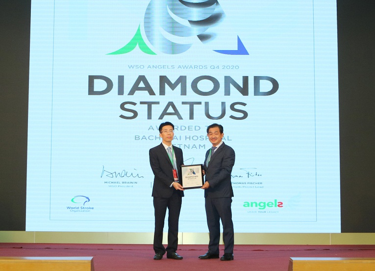 chung nhan kim cuong 3