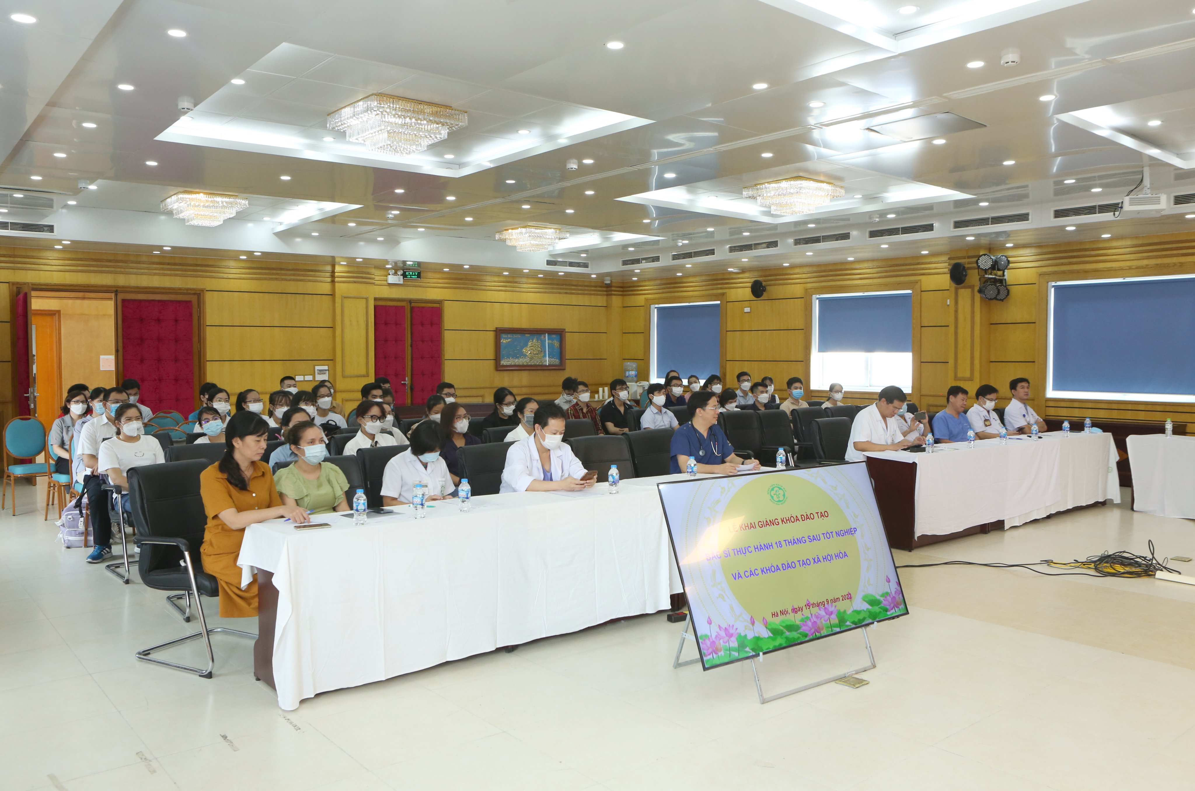 z3723859008033 42fb6e4bb17db0ba125817dc2ef013f4