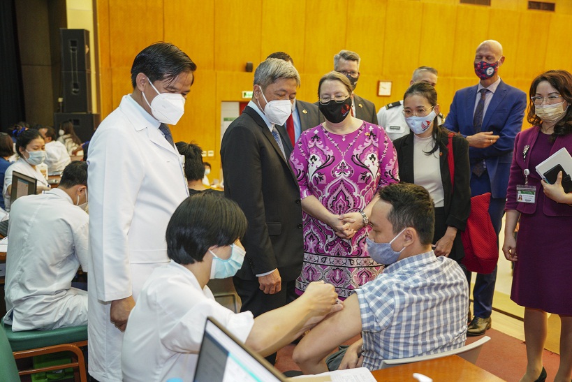 6cda3d0de4e22cbc75f3