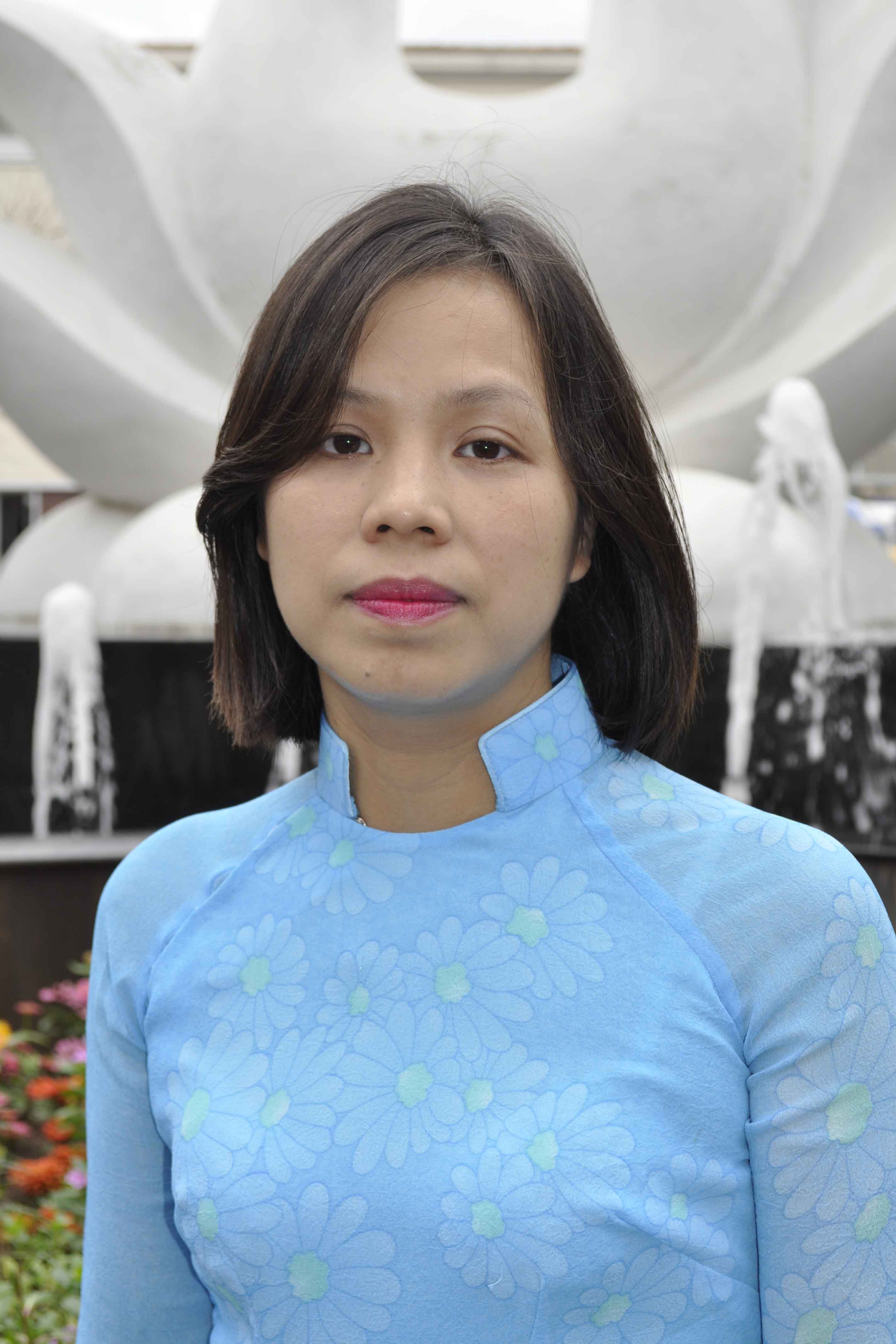ts._pham_hong_nhung.jpg ts._pham_hong_nhung.jpg